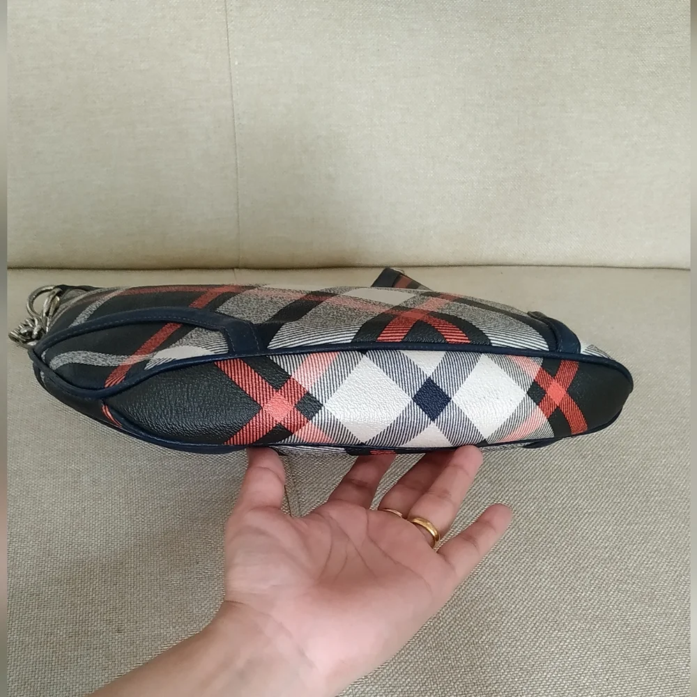 Daks Hobo Bag - Picture 16 of 16